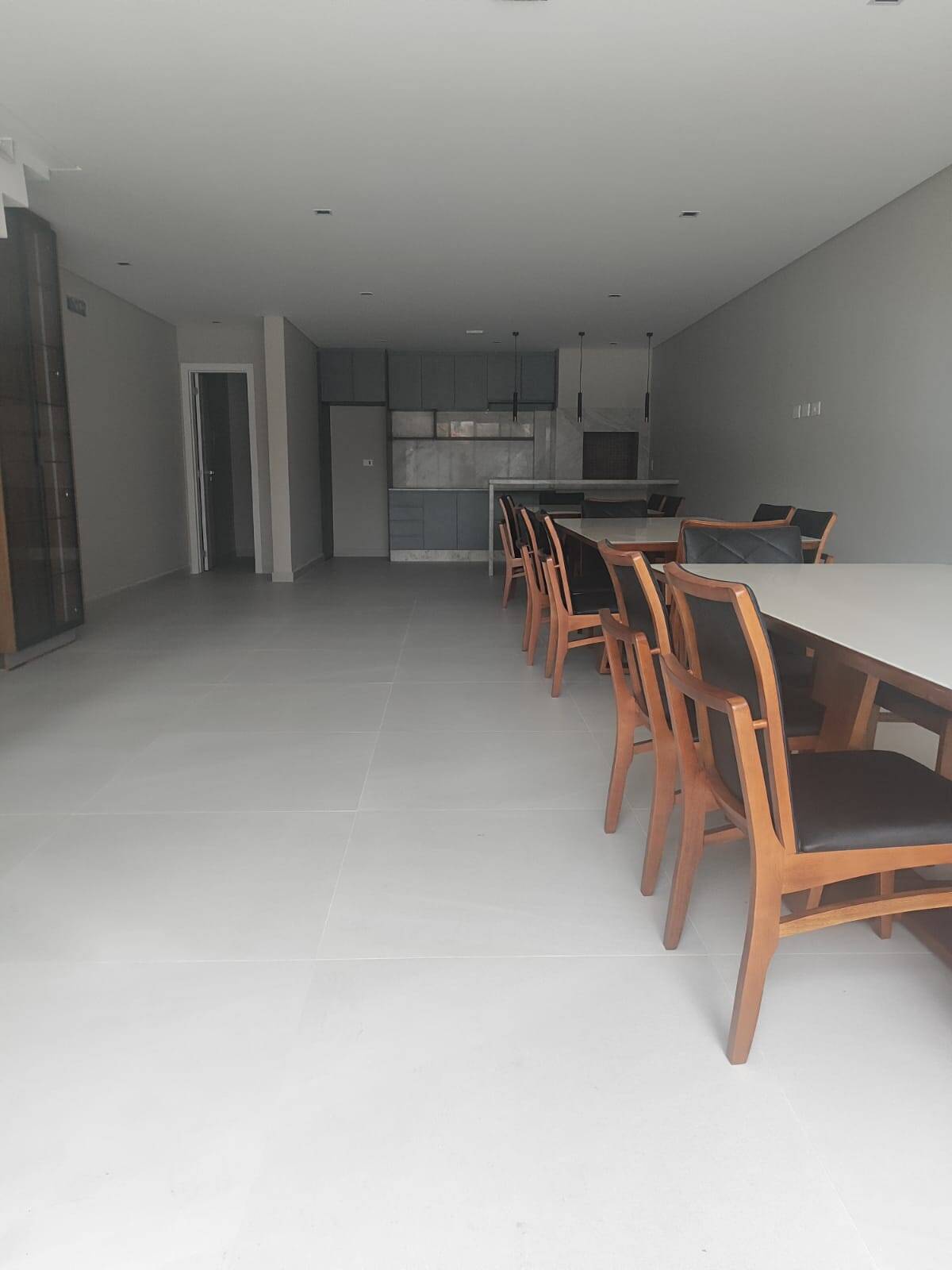 Apartamento à venda com 3 quartos, 96m² - Foto 8