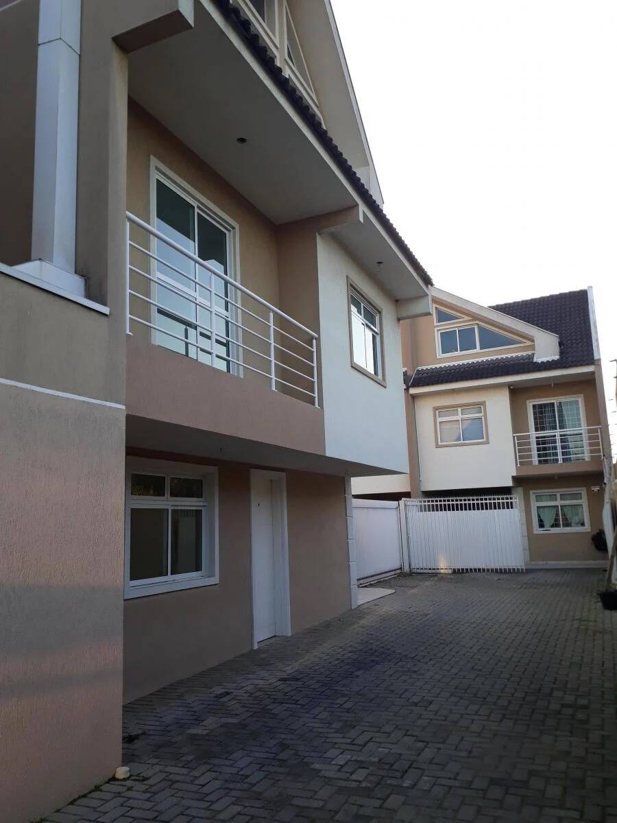 Sobrado à venda com 3 quartos, 130m² - Foto 1