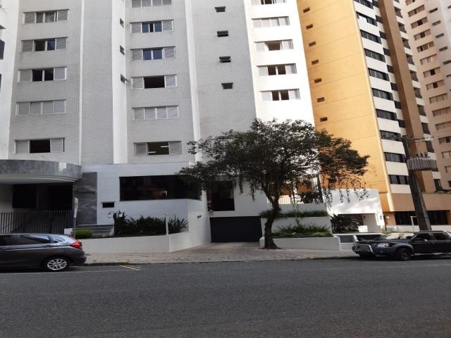 #188 - Apartamento para Venda em Curitiba - PR