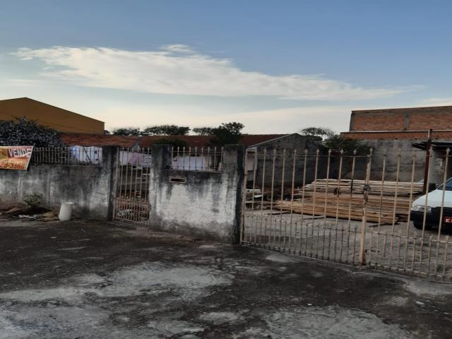 Terreno para Venda em Curitiba - 4