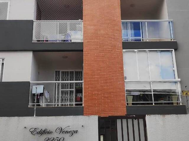 #241 - Apartamento para Venda em Curitiba - PR - 1