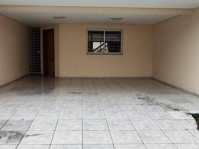 Sobrado para Venda em Curitiba - 4