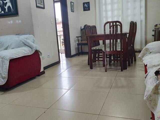 Casa para Venda em Curitiba - 2