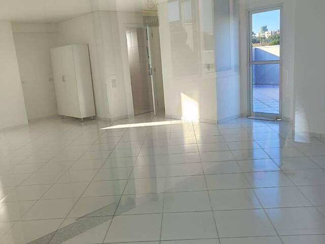 #329 - Apartamento para Venda em Curitiba - PR